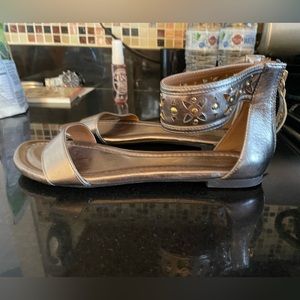 Glam sandals size 7 1/2
